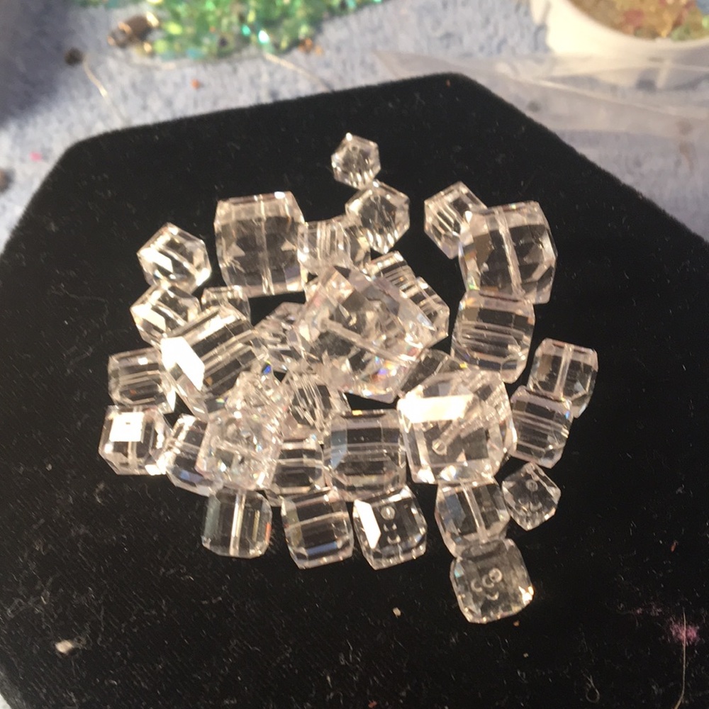 Various sizes of square clear crystal beads